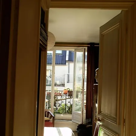 Domingorooms - Le Marais